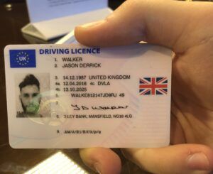 Read more about the article Can visitors apply for a driving licence in UK?
